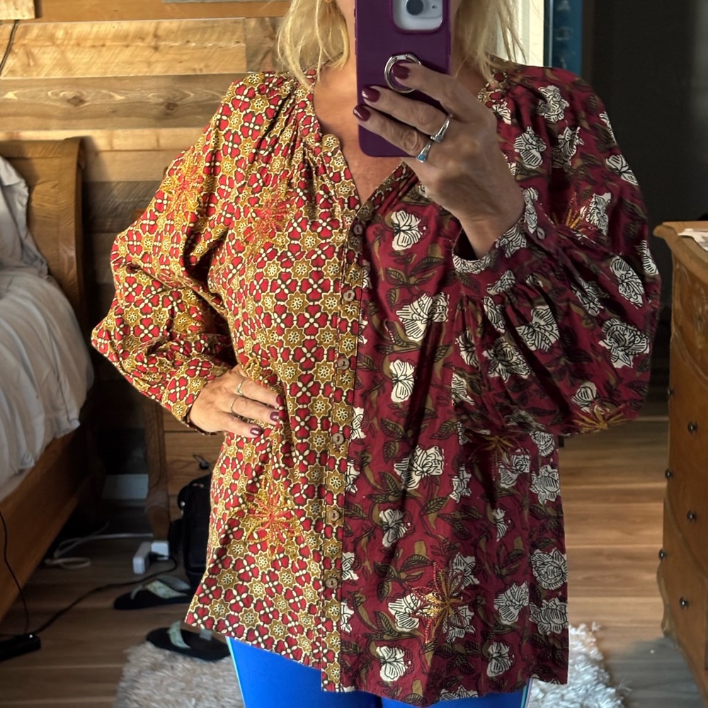 Tru Luxe Jeans Red and Yellow Floral Blouse Size Large